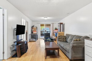 51-web-or-mls-51-Jason Baker_593 Grey St, Brantford