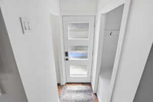 55-web-or-mls-55_Samantha Frank_215 Wexford Ave S