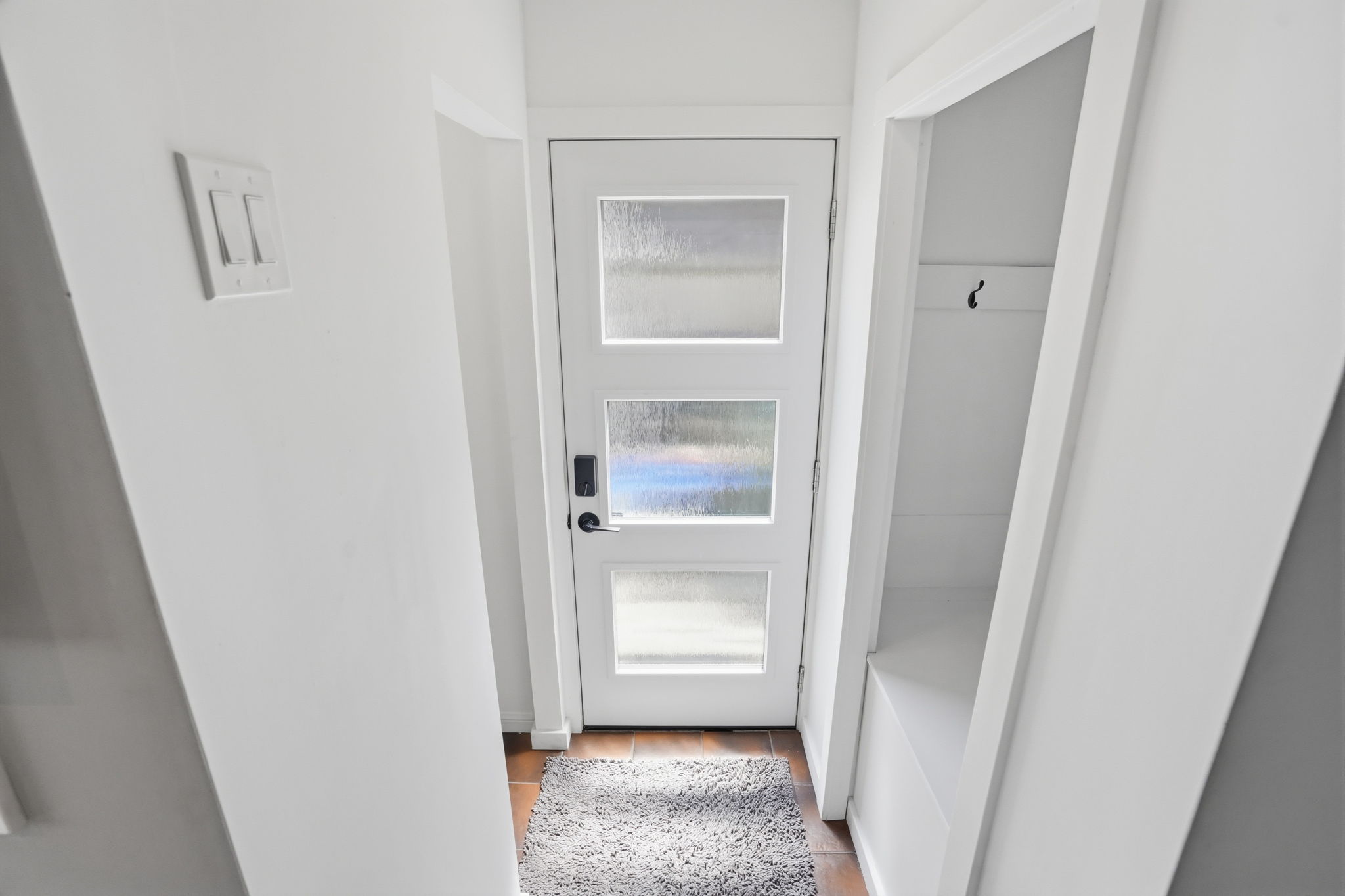 55-web-or-mls-55_Samantha Frank_215 Wexford Ave S