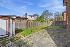 64-web-or-mls-64-Samantha Frank-267 Greencedar Dr