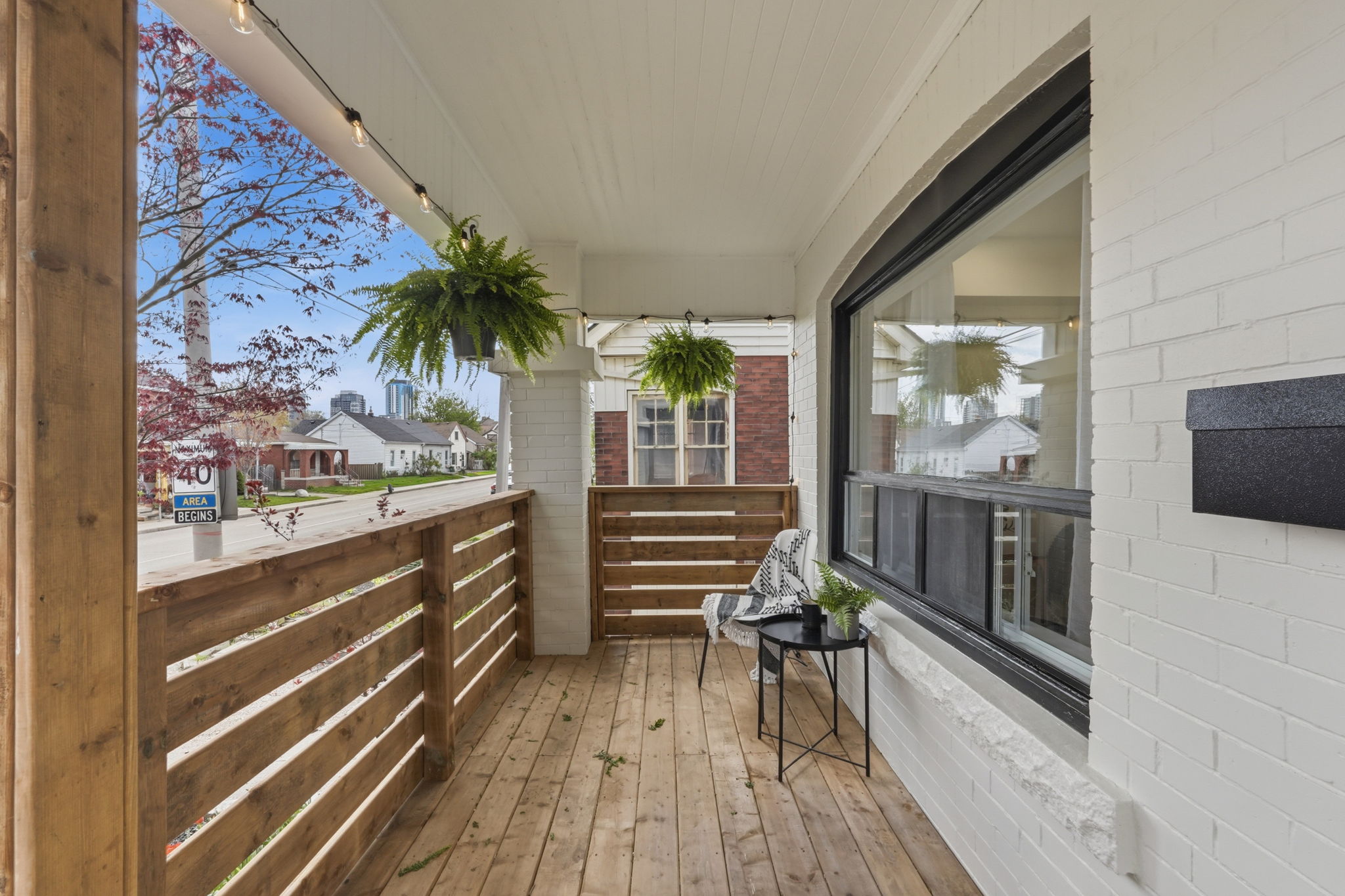 7-web-or-mls-07-Ilona Verlint_205 Locke St