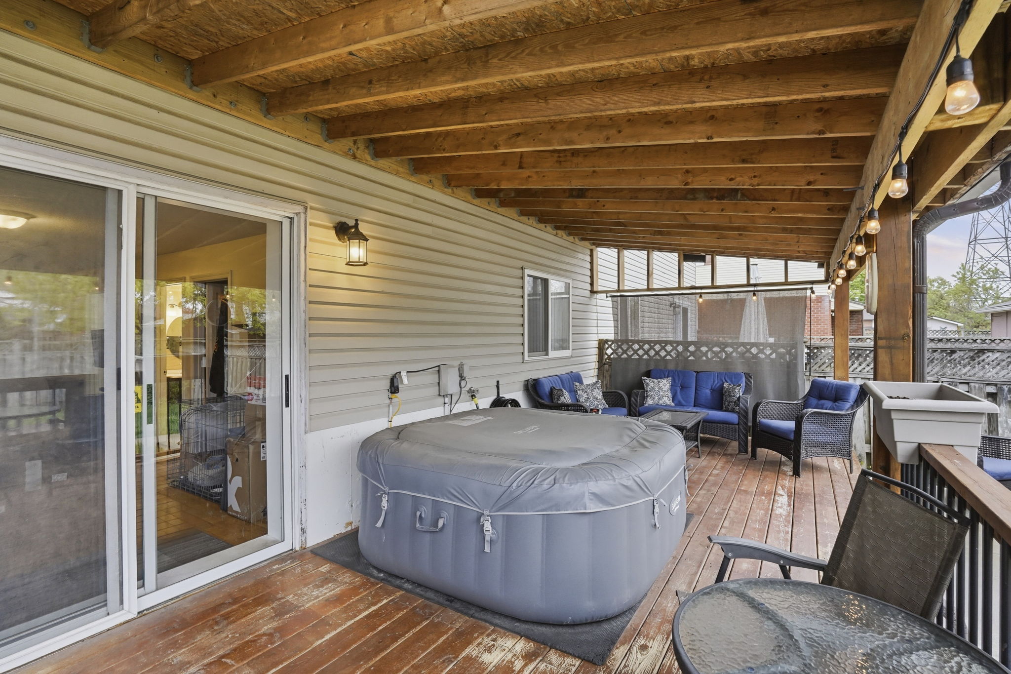 70-web-or-mls-70-Jason Baker_593 Grey St, Brantford