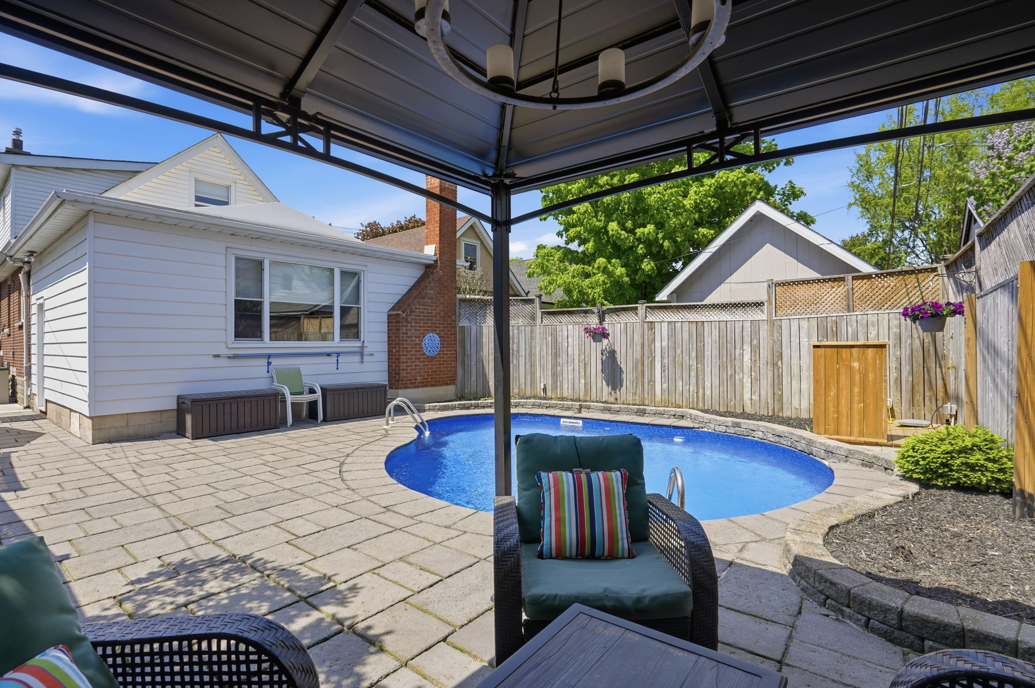 72-web-or-mls-72_Samantha Frank_215 Wexford Ave S