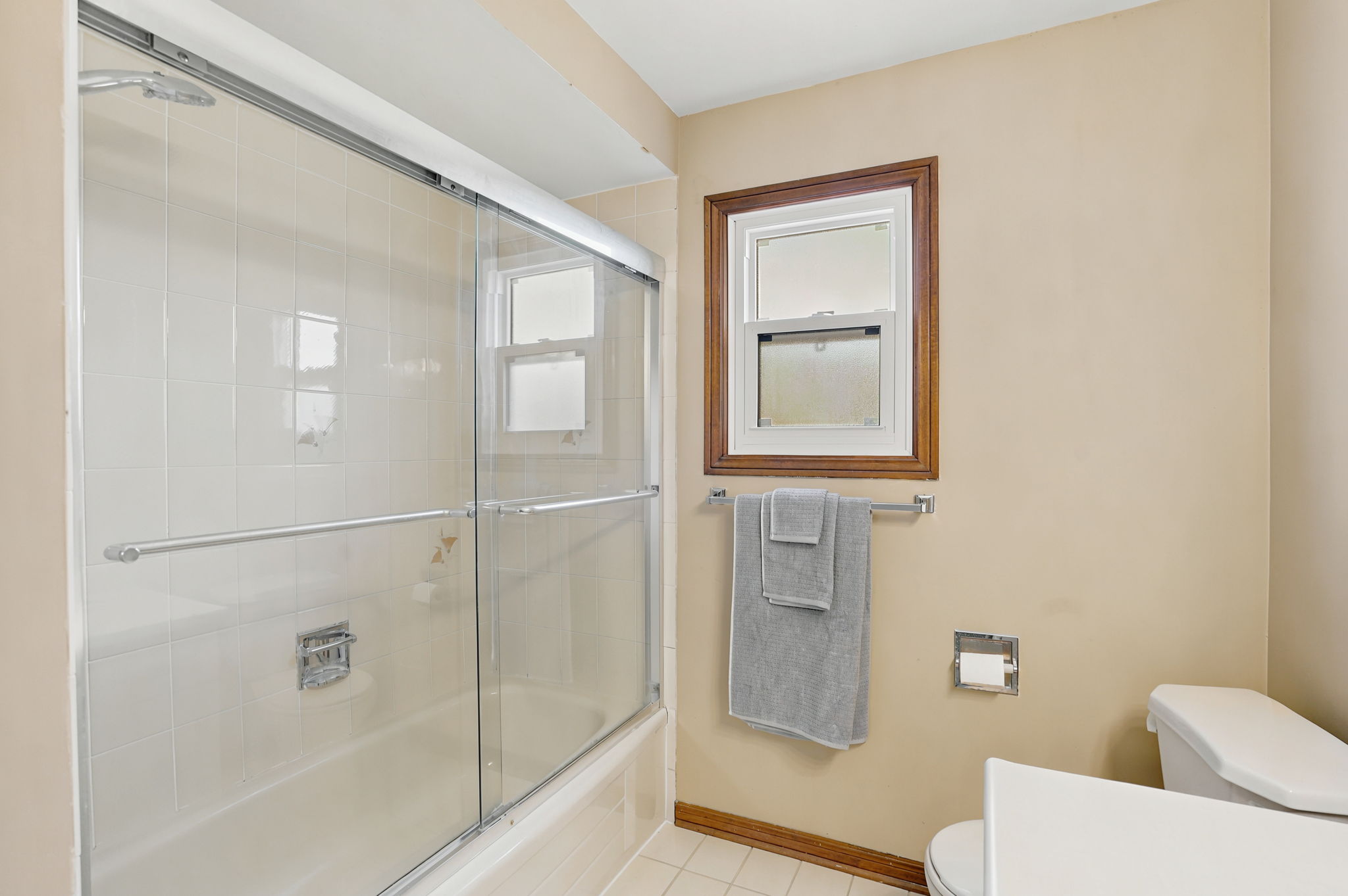 74-web-or-mls-74-Frank_35 Amblecote Pl, Hamilton