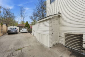 74-web-or-mls-74-Ilona Verlint_205 Locke St