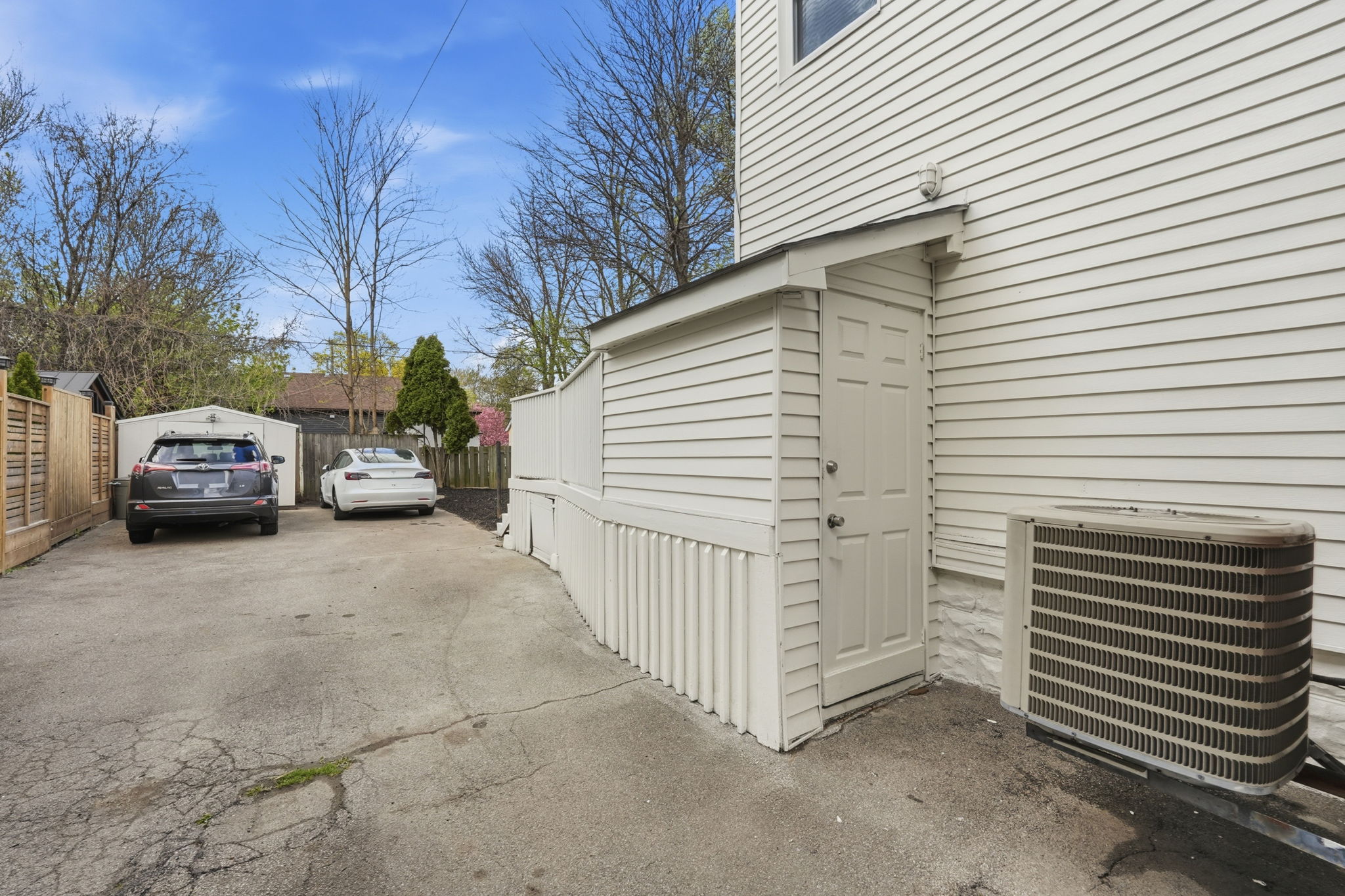 74-web-or-mls-74-Ilona Verlint_205 Locke St