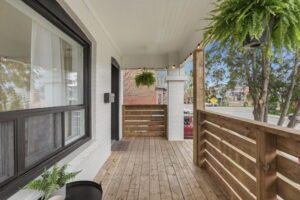 8-web-or-mls-08-Ilona Verlint_205 Locke St