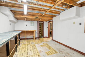 82-web-or-mls-82-Frank_35 Amblecote Pl, Hamilton