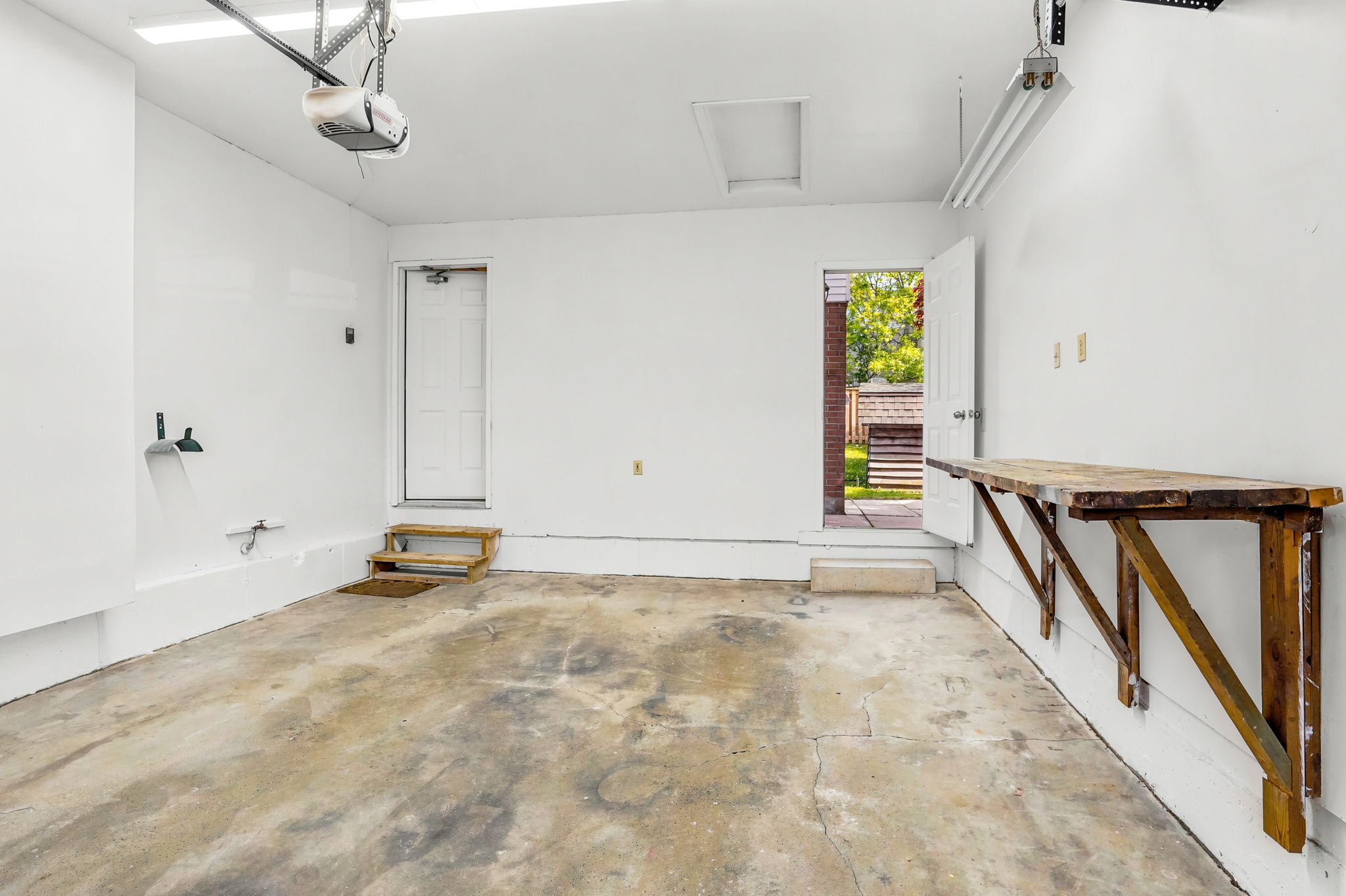 87-web-or-mls-87-Frank_35 Amblecote Pl, Hamilton