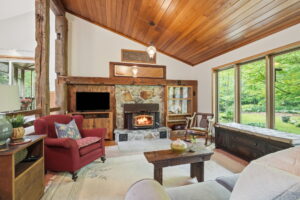 10-web-or-mls-12-Samantha Frank_9964 Concession Rd 1