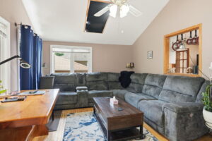 12-web-or-mls-12-Hamilton_Frank_589 Glover Rd