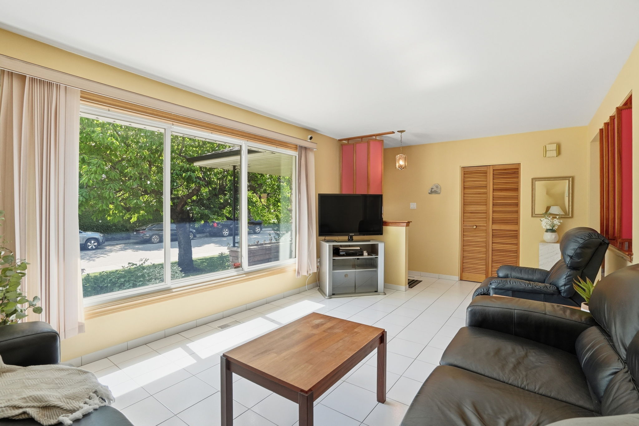13-web-or-mls-13_Dane Pirro_2 Deerborn Dr