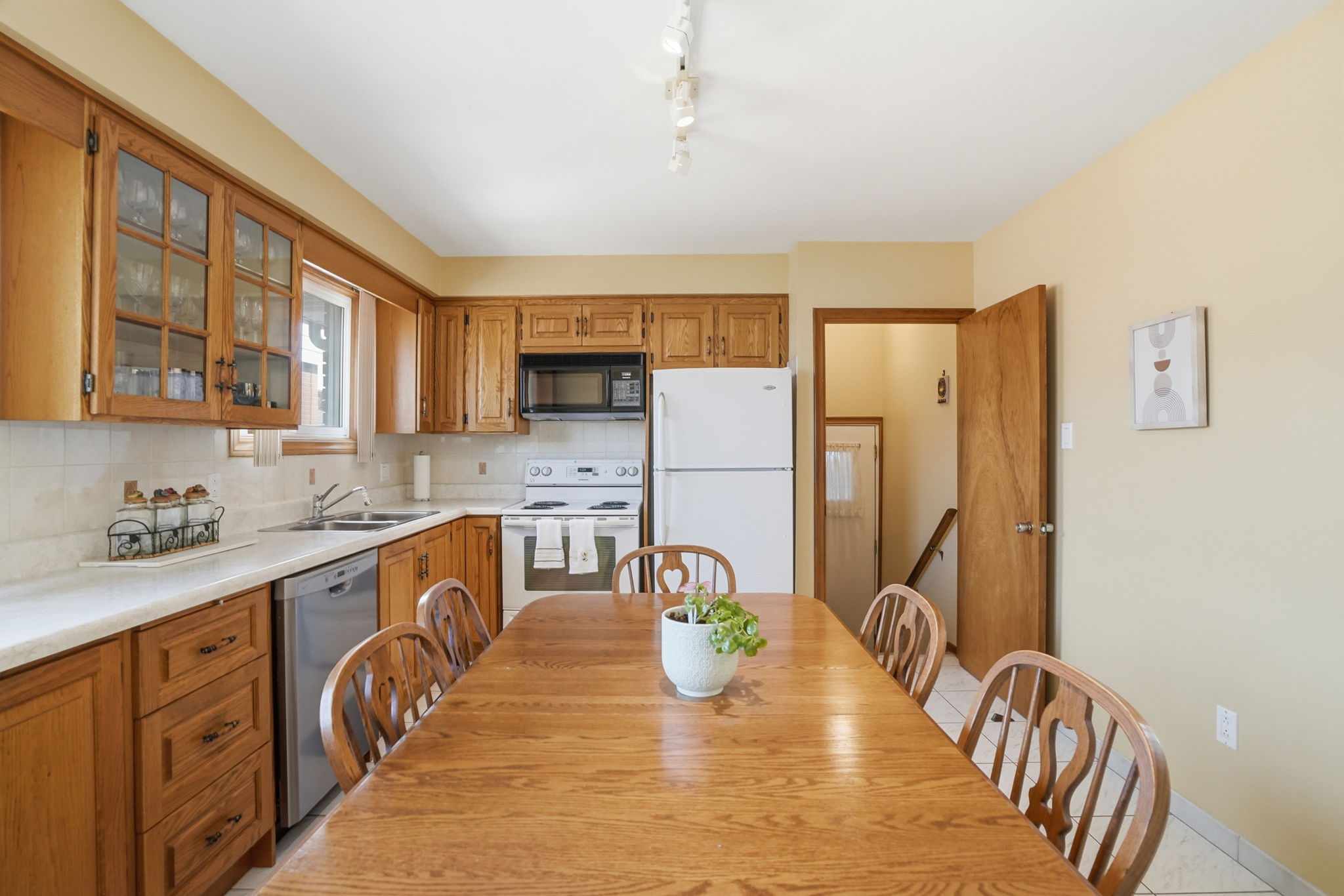 17-web-or-mls-17_Dane Pirro_2 Deerborn Dr