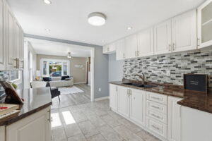 19-web-or-mls-19-Ilona Verlint_53 Dalhousie Ave