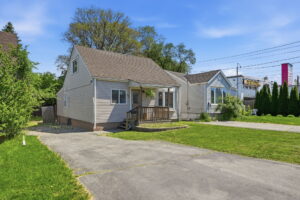 2-web-or-mls-2-Ilona Verlint_53 Dalhousie Ave