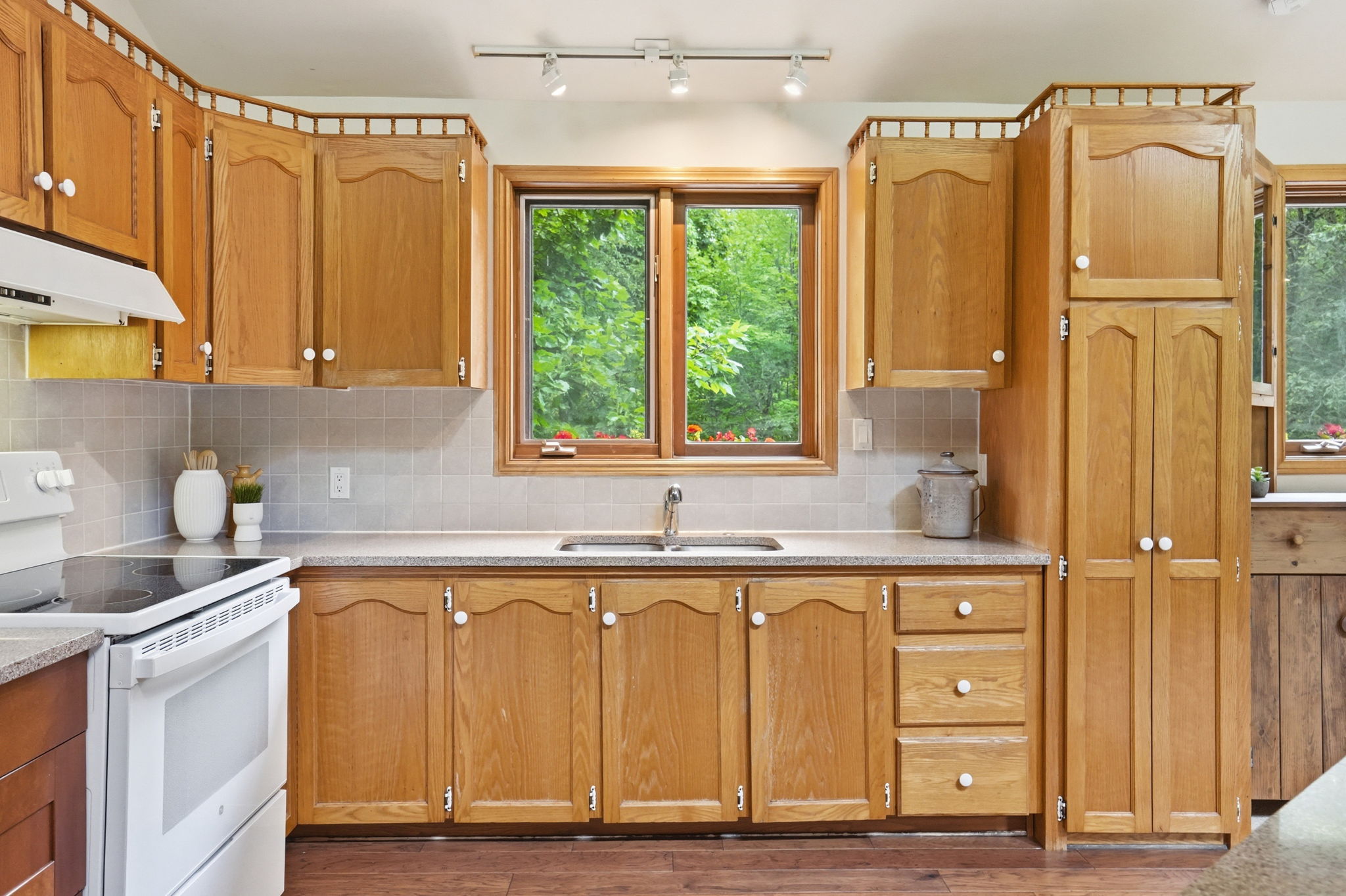 20-web-or-mls-26-Samantha Frank_9964 Concession Rd 1