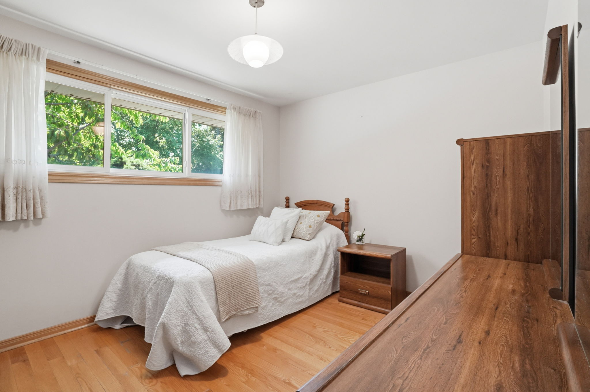 28-web-or-mls-28_Dane Pirro_2 Deerborn Dr