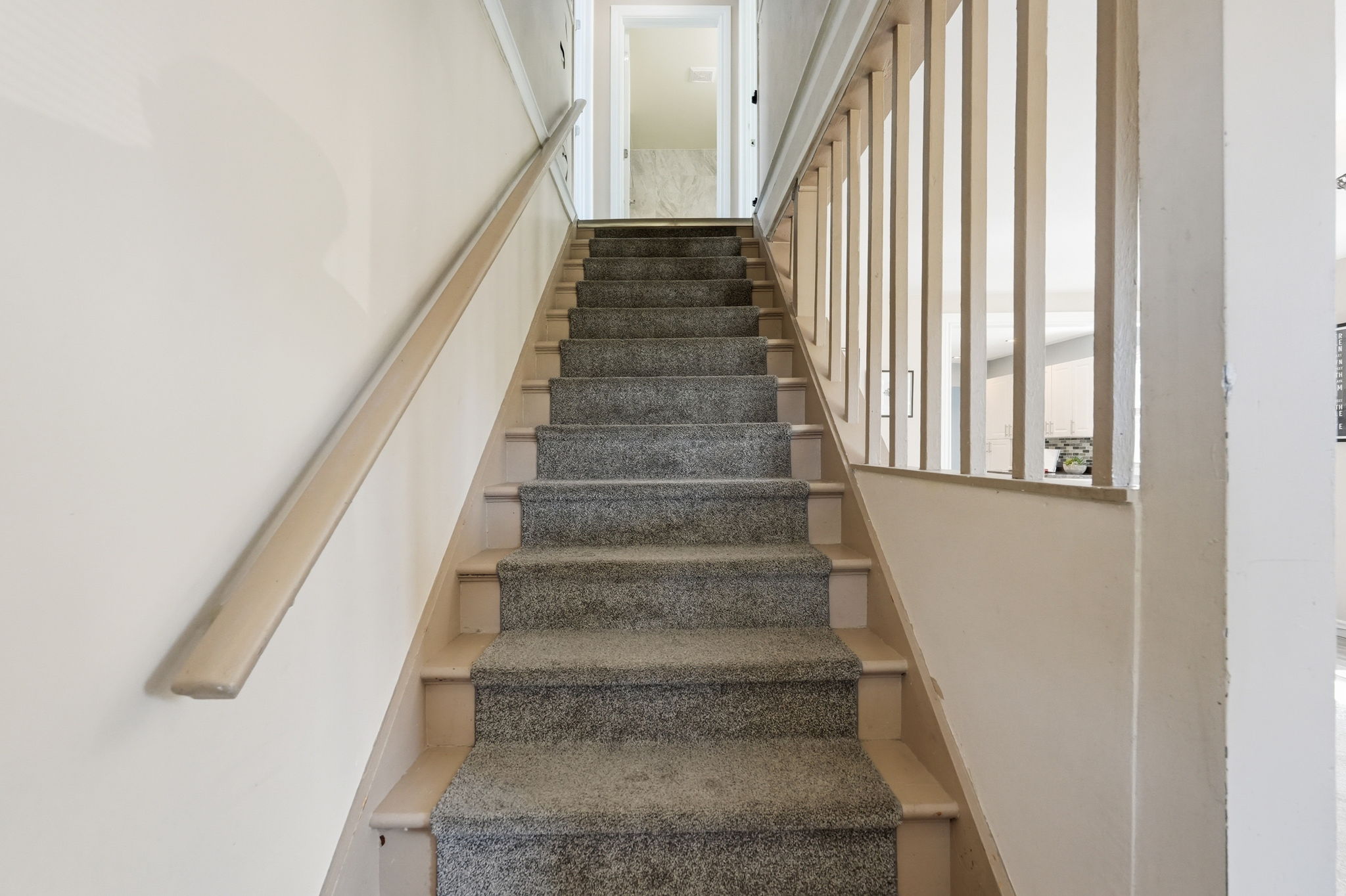 29-web-or-mls-29-Ilona Verlint_53 Dalhousie Ave
