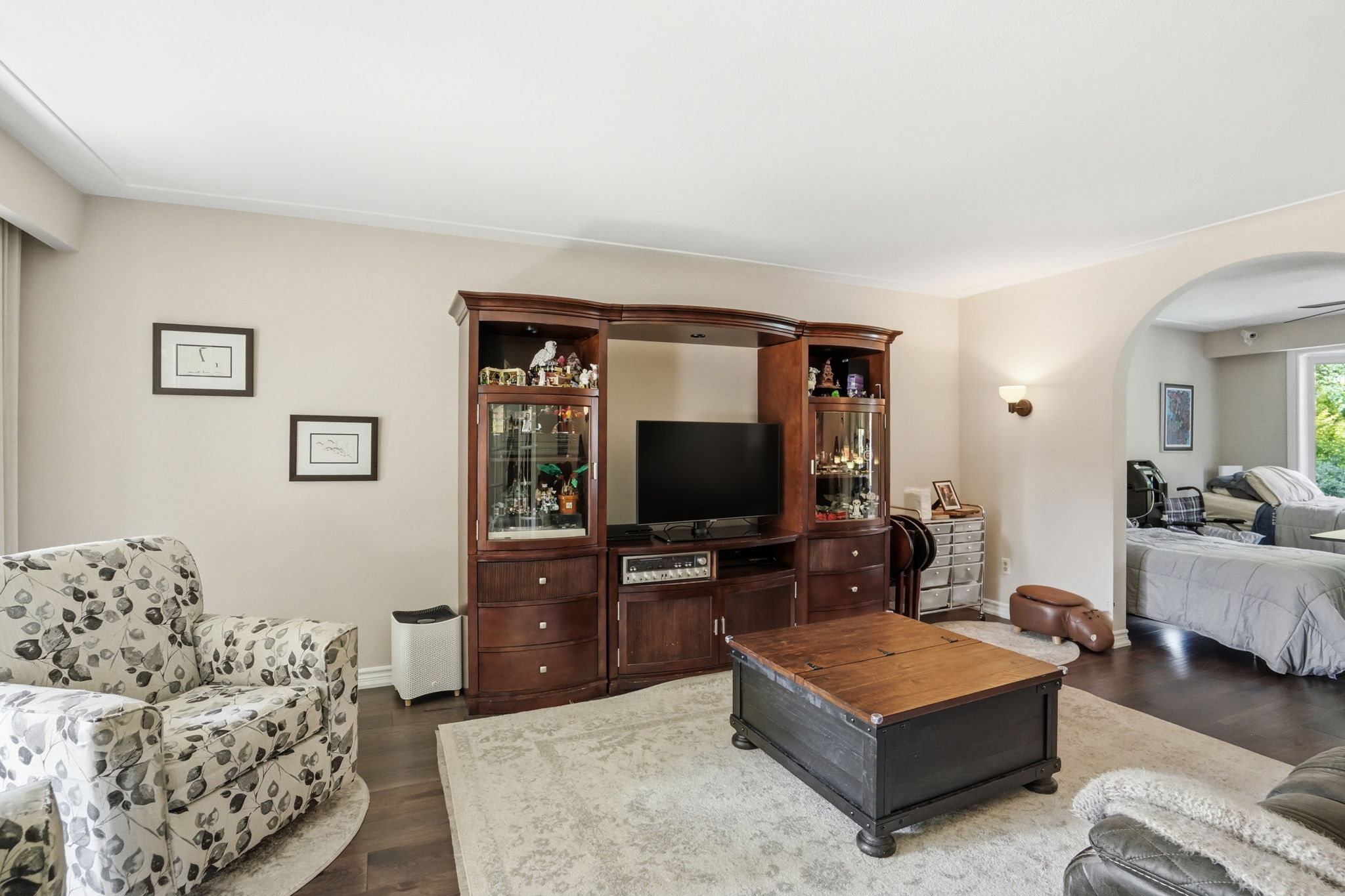 30-web-or-mls-30-Hamilton_Frank_44 San Paulo Dr