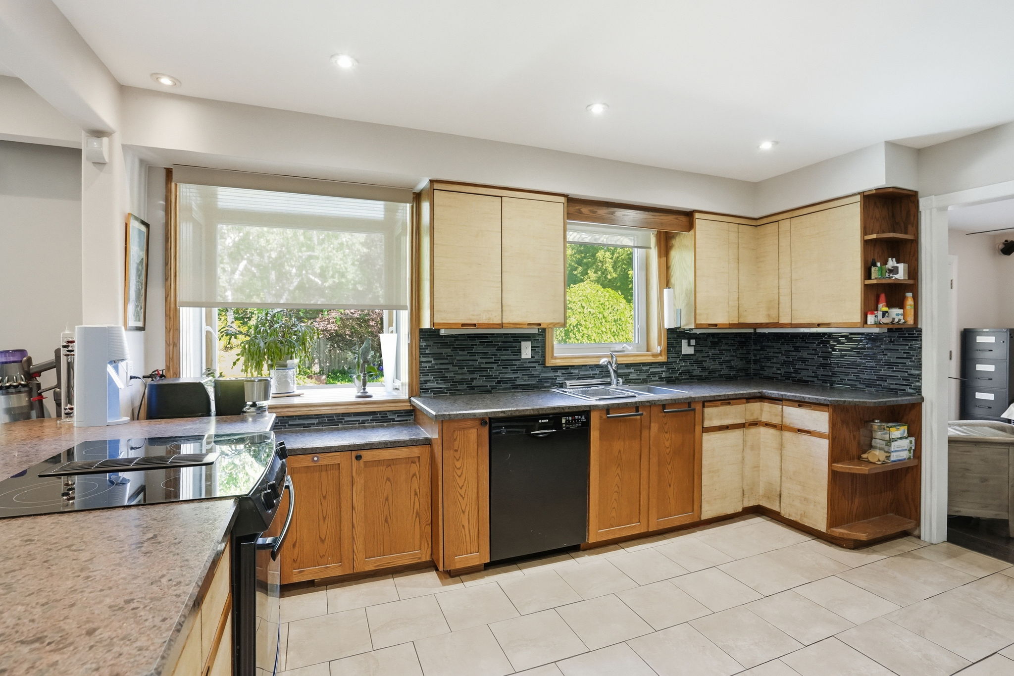 37-web-or-mls-37-Hamilton_Frank_44 San Paulo Dr