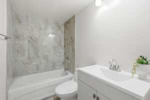 40-web-or-mls-40-Ilona Verlint_53 Dalhousie Ave