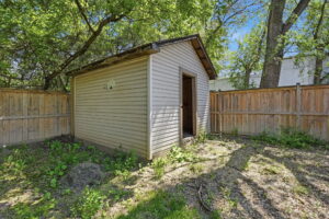 49-web-or-mls-49-Ilona Verlint_53 Dalhousie Ave