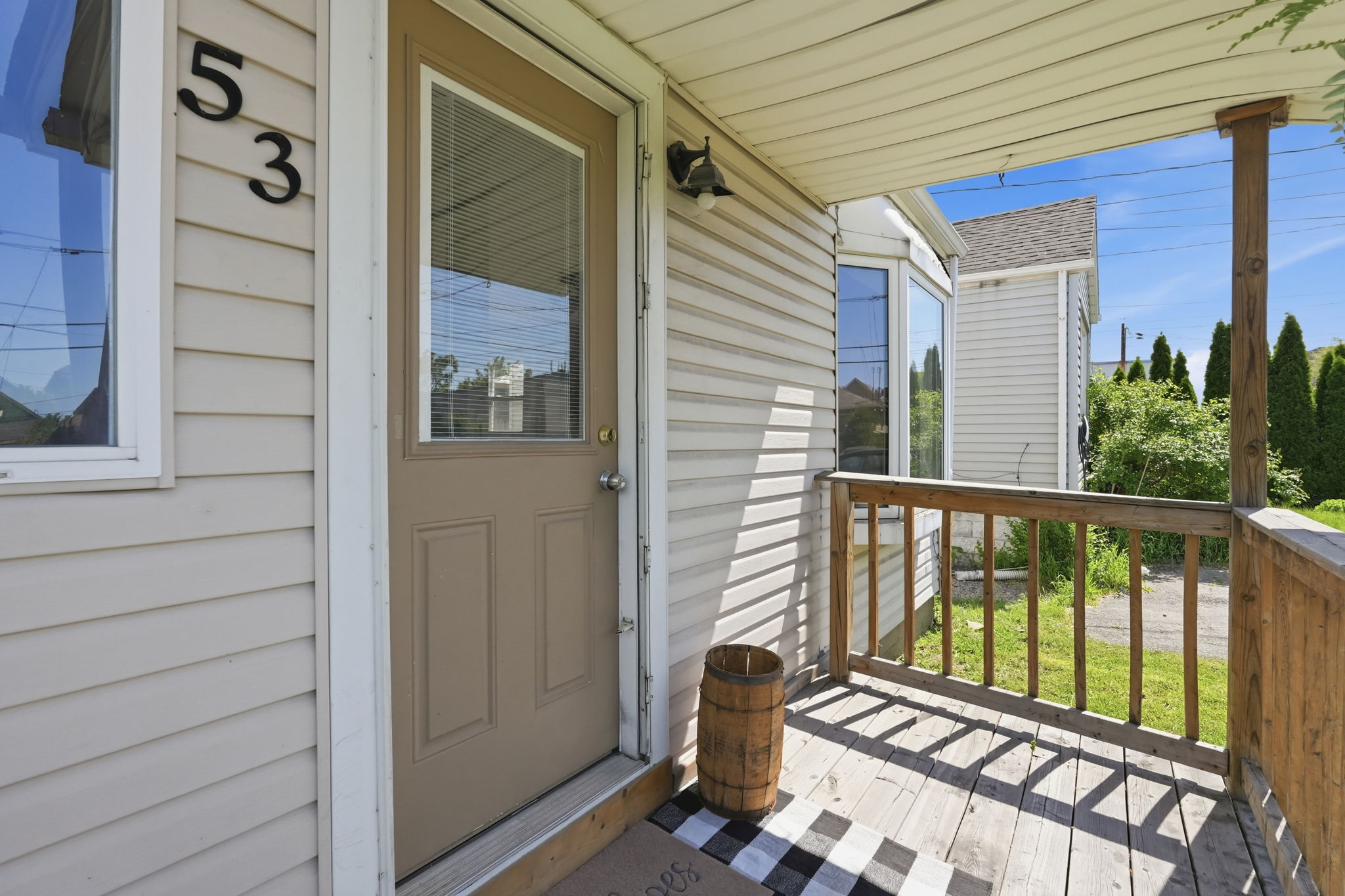 6-web-or-mls-6-Ilona Verlint_53 Dalhousie Ave