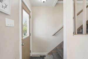 8-web-or-mls-8-Ilona Verlint_53 Dalhousie Ave