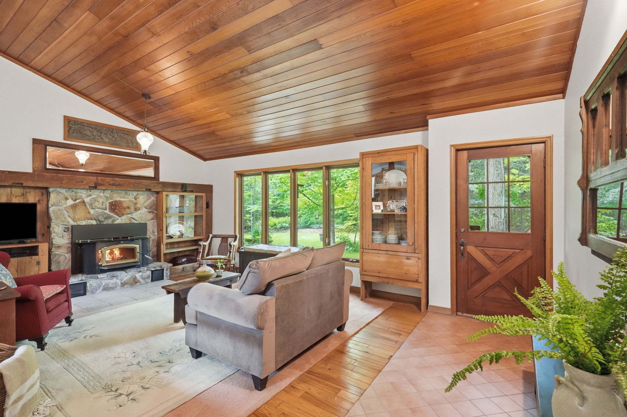 9-web-or-mls-10-Samantha Frank_9964 Concession Rd 1