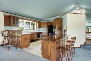 16-web-or-mls-16-Renzo Passaretti_1046 Book Rd W