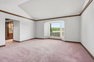 25-web-or-mls-25-Renzo Passaretti_1046 Book Rd W