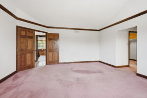 26-web-or-mls-26-Renzo Passaretti_1046 Book Rd W