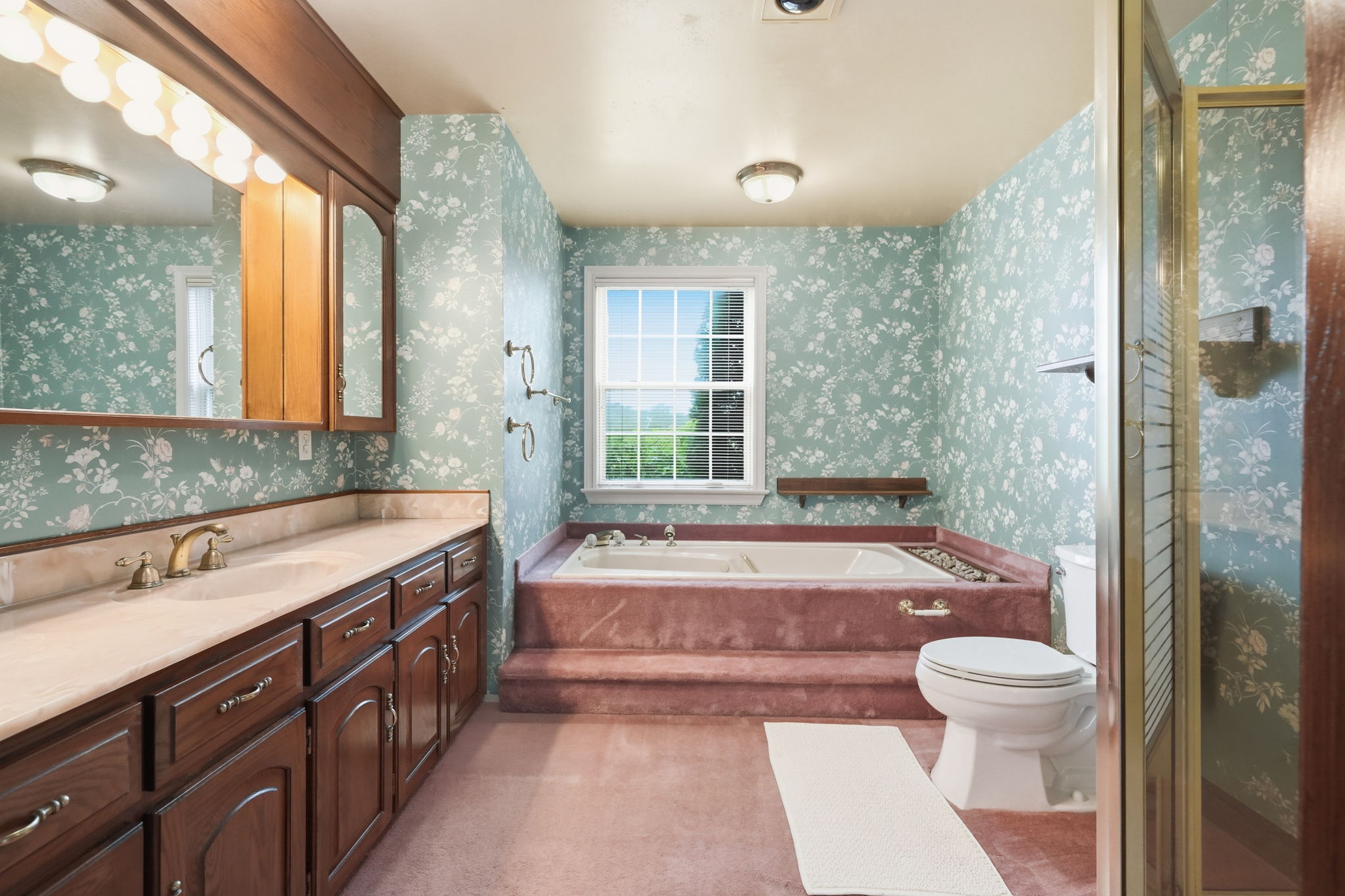 28-web-or-mls-28-Renzo Passaretti_1046 Book Rd W