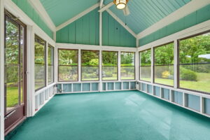 44-web-or-mls-44-Renzo Passaretti_1046 Book Rd W