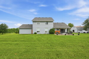 88-web-or-mls-88-Renzo Passaretti_1046 Book Rd W