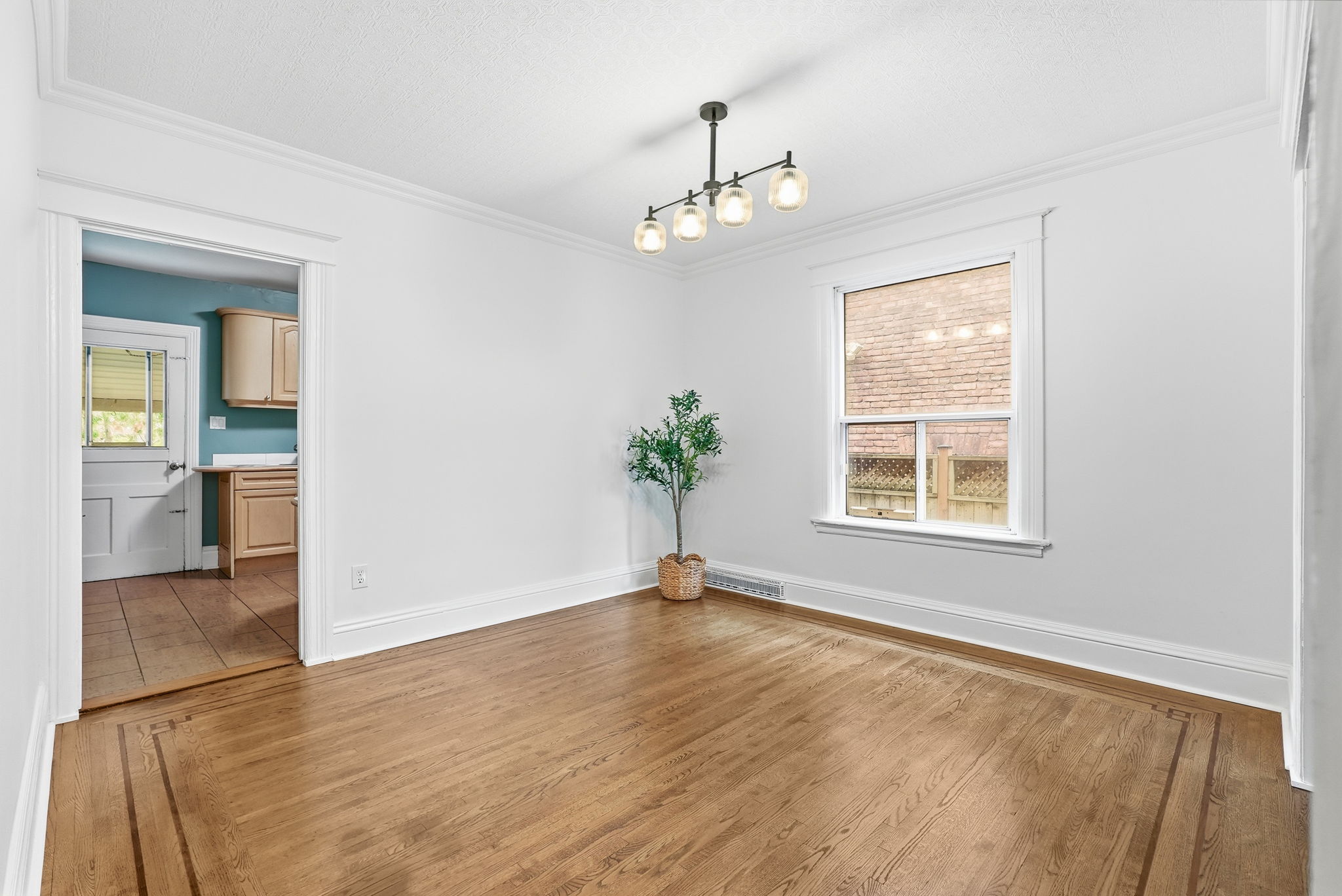 13-web-or-mls-13-Dane Pirro_78 Beechwood Ave