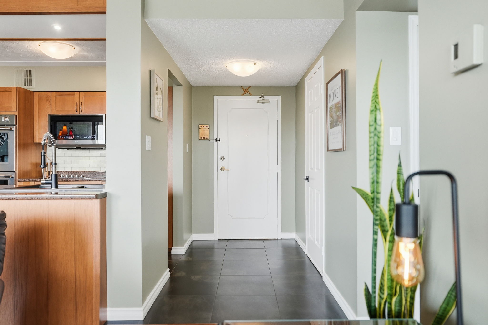 13-web-or-mls-13-Samantha Frank_40 Harrisford St 904