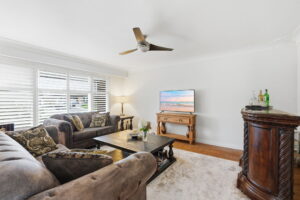 15-web-or-mls-15-Renzo Passaretti_76 Orphir Rd