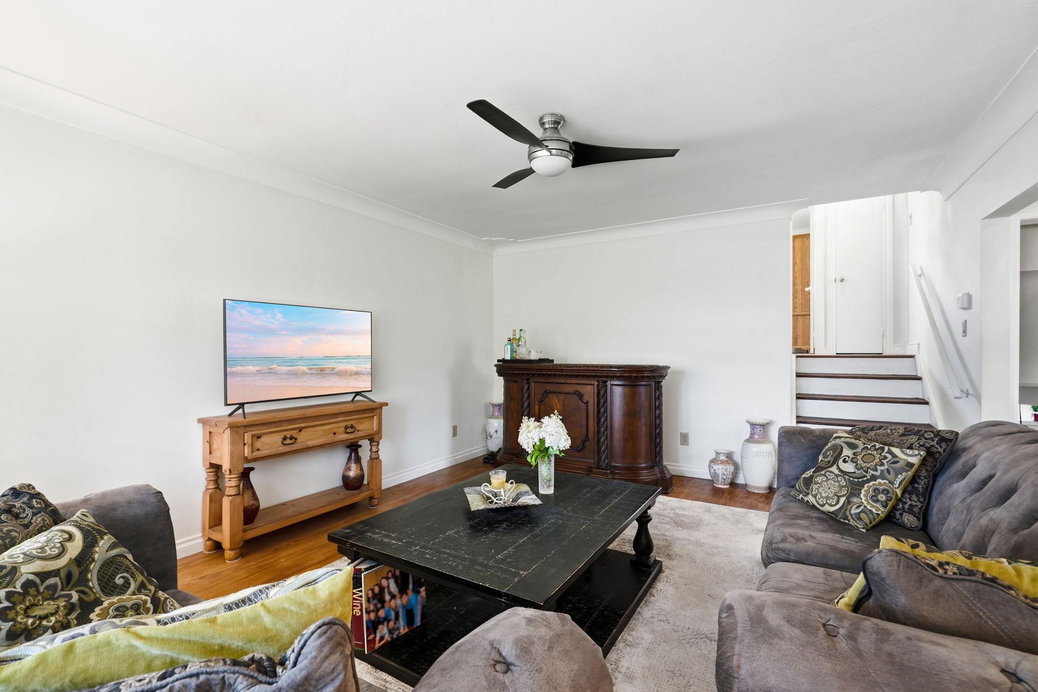 16-web-or-mls-16-Renzo Passaretti_76 Orphir Rd