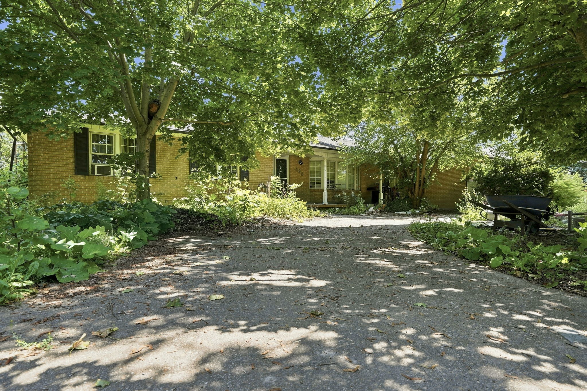 2-web-or-mls-2-Samantha Frank_490 Tapleytown Rd