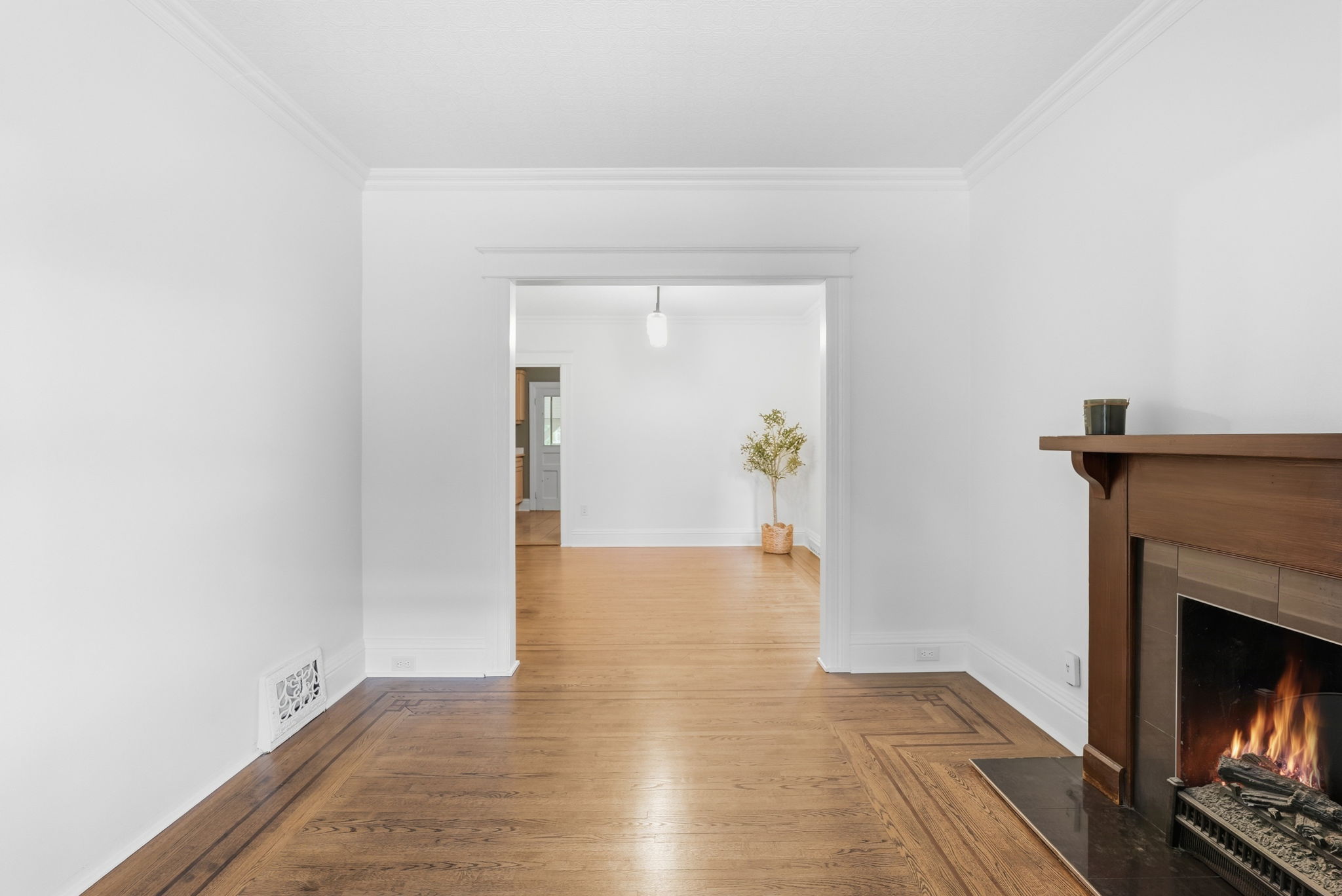 21-web-or-mls-21-Dane Pirro_78 Beechwood Ave
