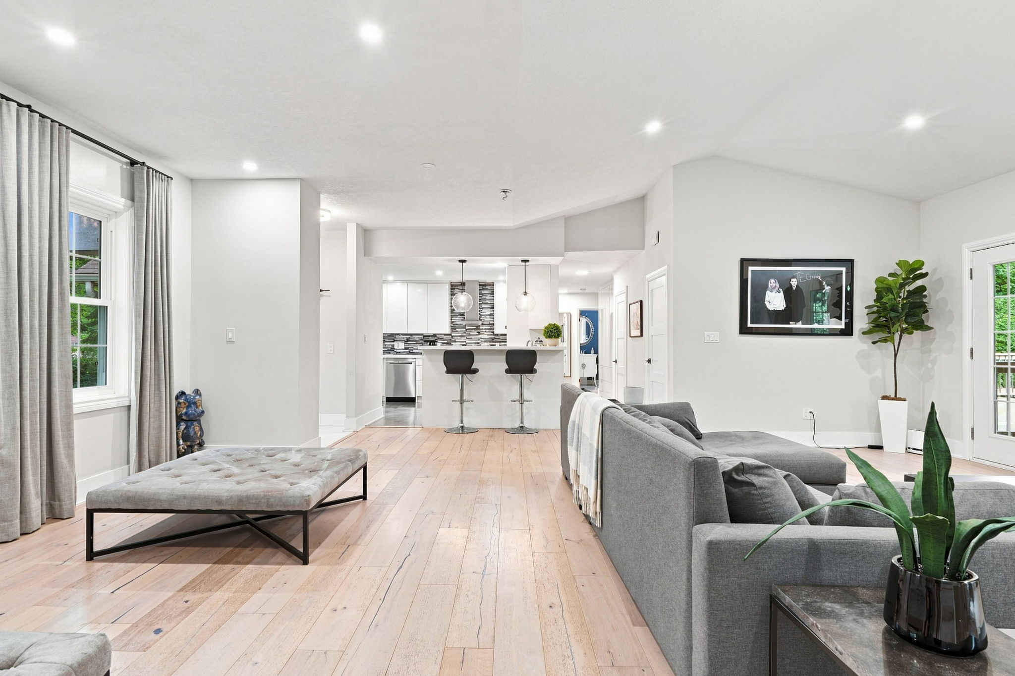 22-web-or-mls-26- Dane Pirro_110 Old Ancaster Rd-