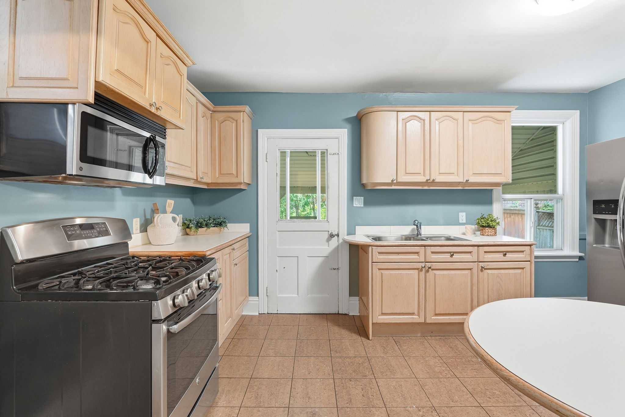 26-web-or-mls-26-Dane Pirro_78 Beechwood Ave