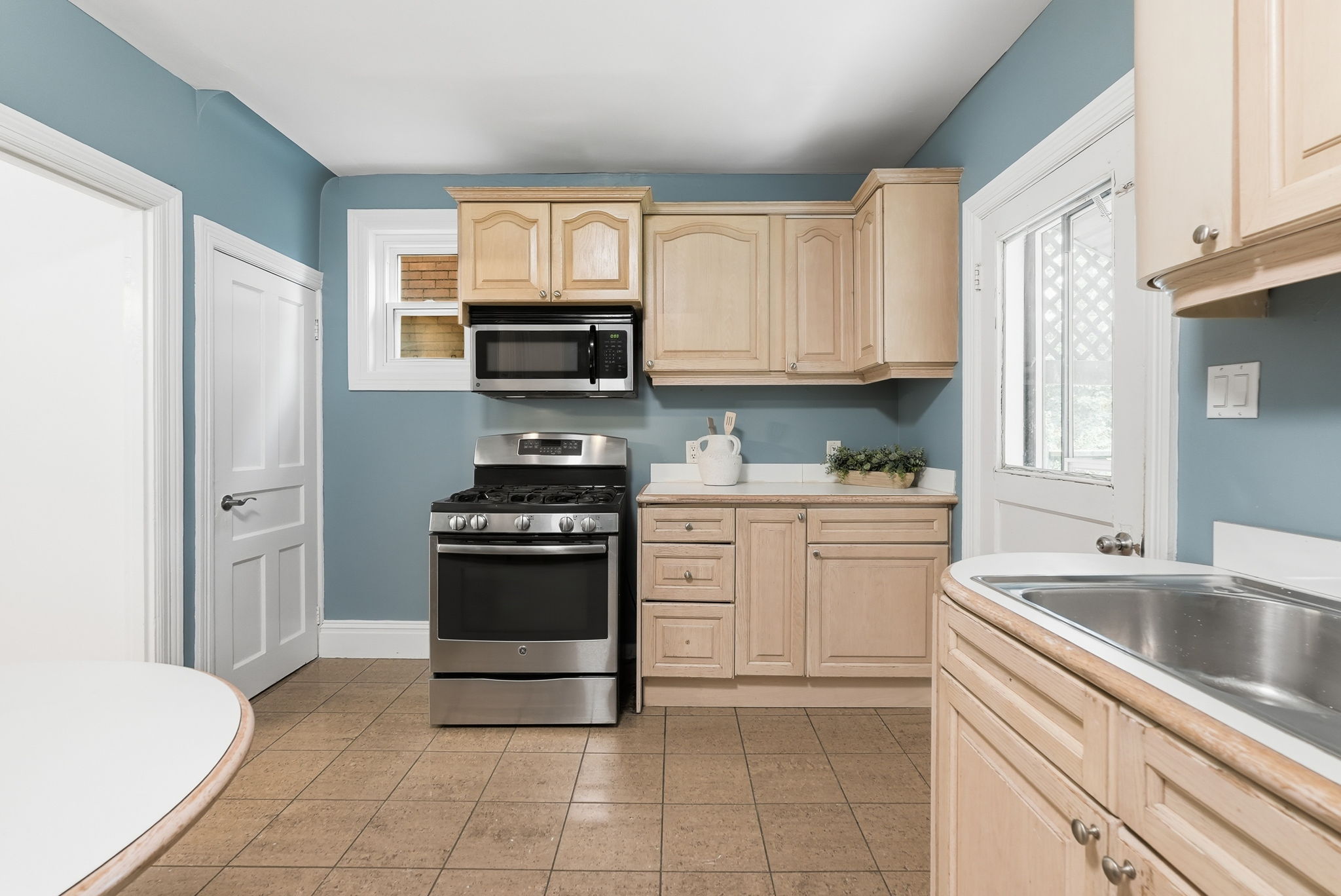 30-web-or-mls-30-Dane Pirro_78 Beechwood Ave