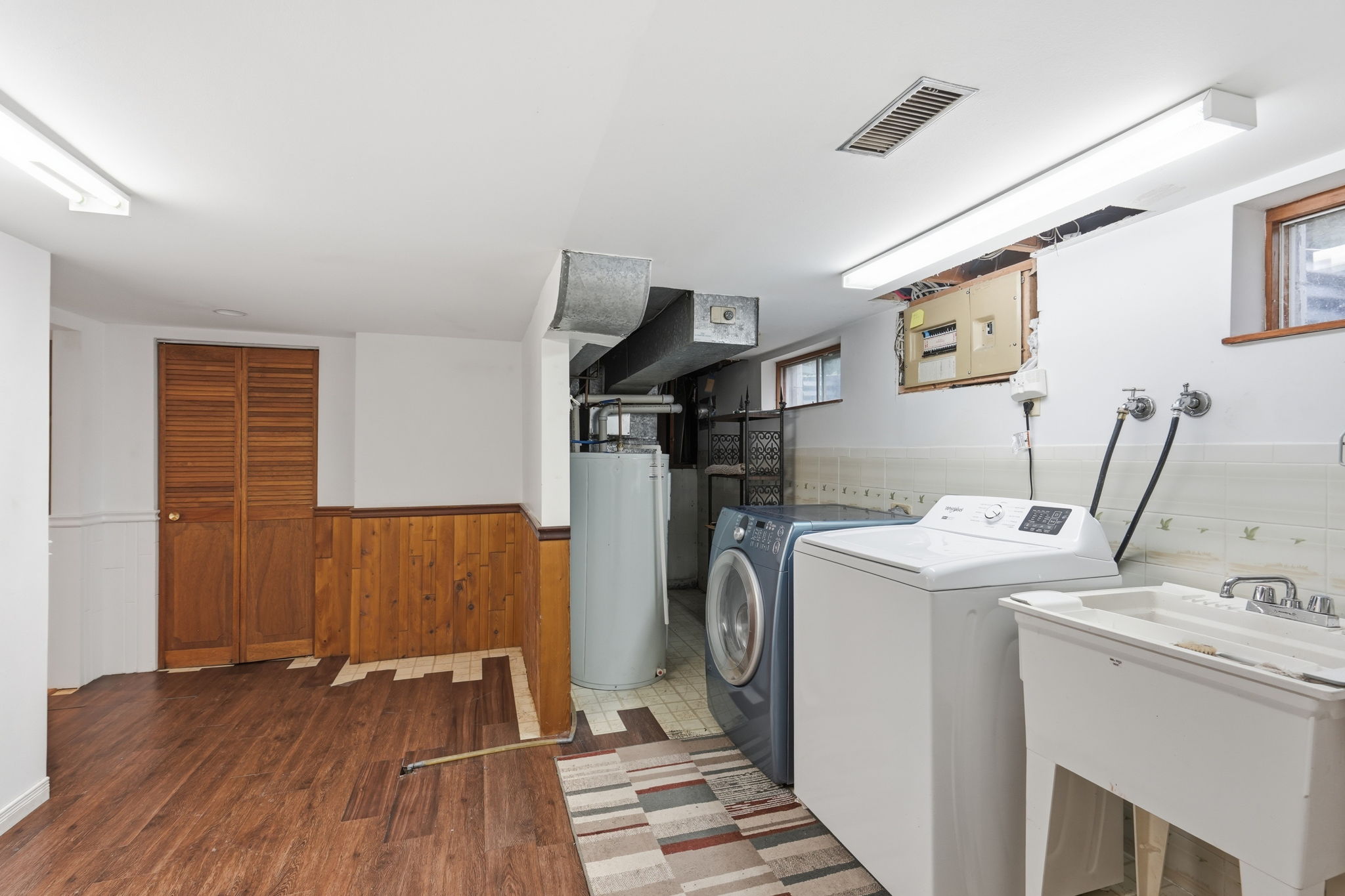 32-web-or-mls-32-Renzo Passaretti_76 Orphir Rd