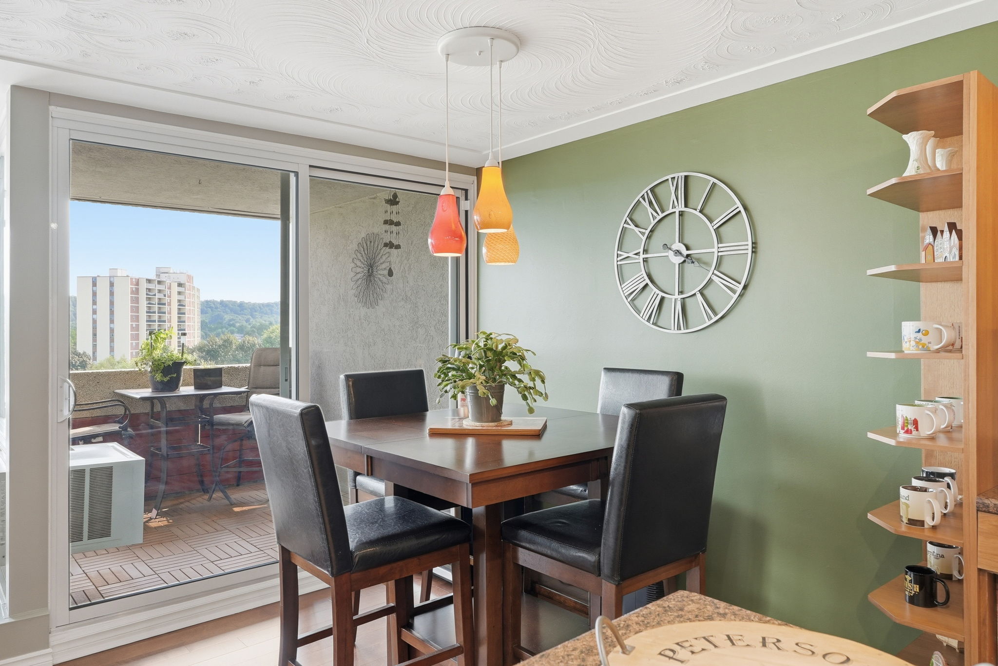 32-web-or-mls-32-Samantha Frank_40 Harrisford St 904