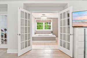 37-web-or-mls-41- Dane Pirro_110 Old Ancaster Rd-