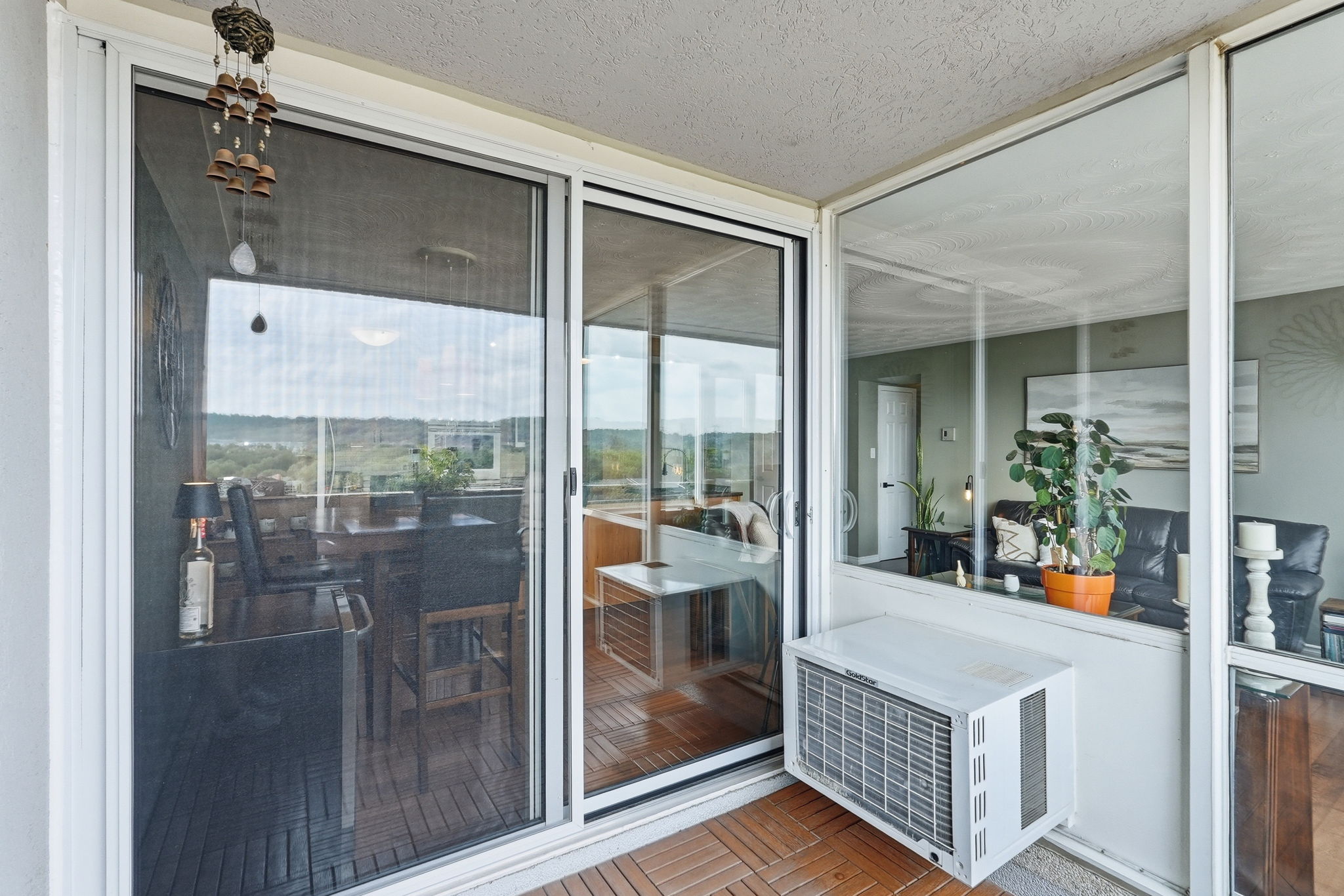 42-web-or-mls-42-Samantha Frank_40 Harrisford St 904