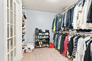 42-web-or-mls-46- Dane Pirro_110 Old Ancaster Rd-