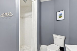 48-web-or-mls-52- Dane Pirro_110 Old Ancaster Rd-